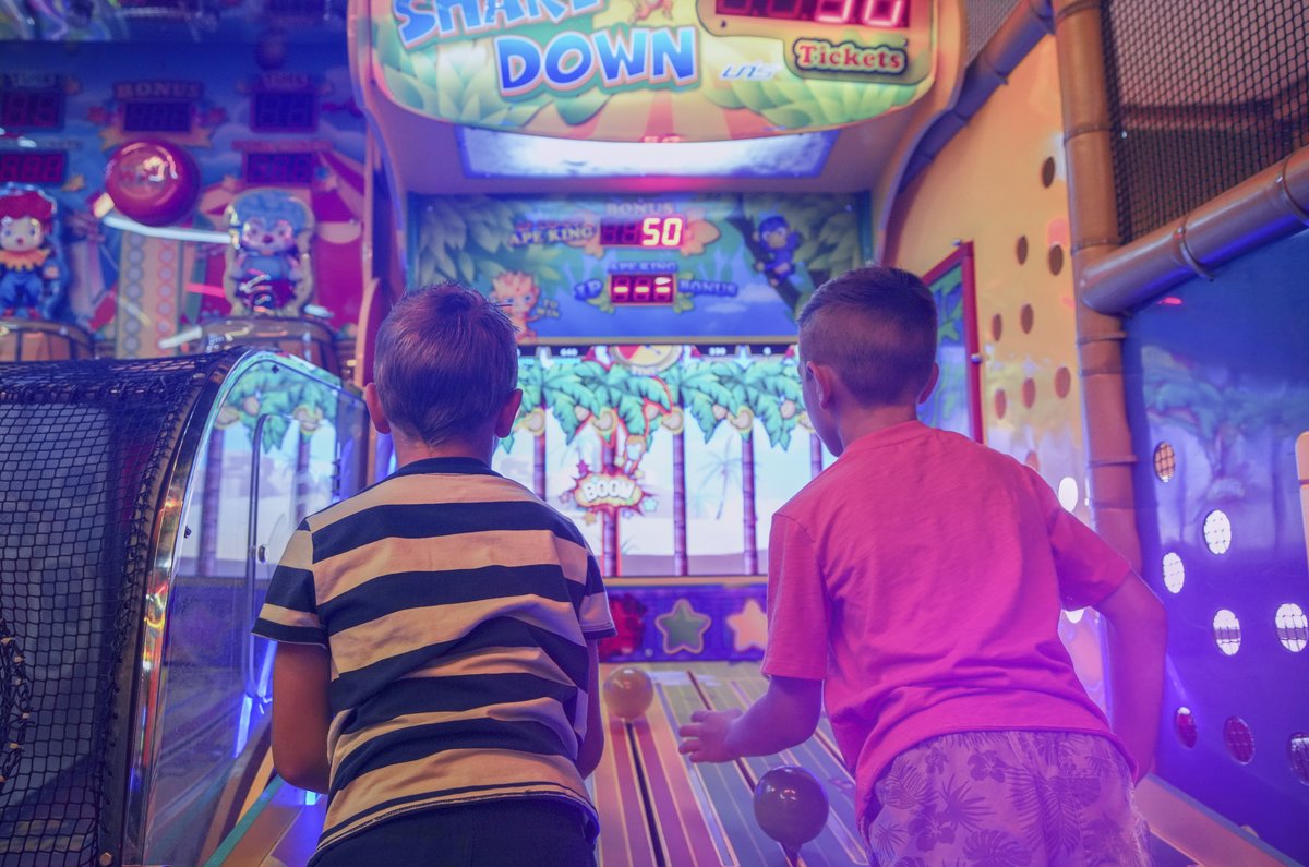 Discover the Carie Factory Arcade Center – Jaro