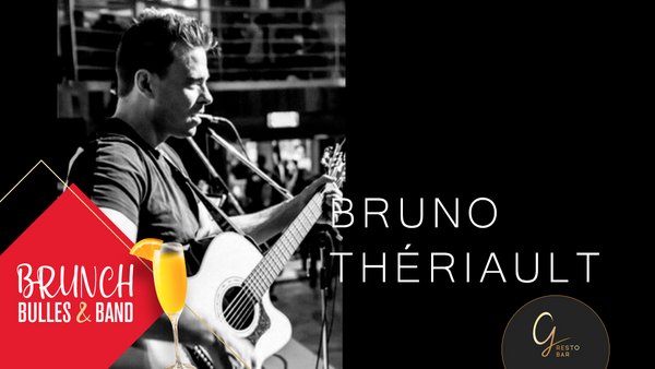Performance musicale de Bruno Thériault à l'Hôtel Plaza. L'image en noir et blanc montre le chanteur jouant de la guitare acoustique et chantant dans un micro, avec une ambiance de scène en arrière-plan.